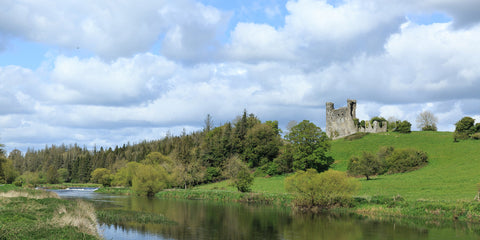The river Boyne at Ardmulchan towards the ruins of Dunmoe castle basking in the morning sunlight.